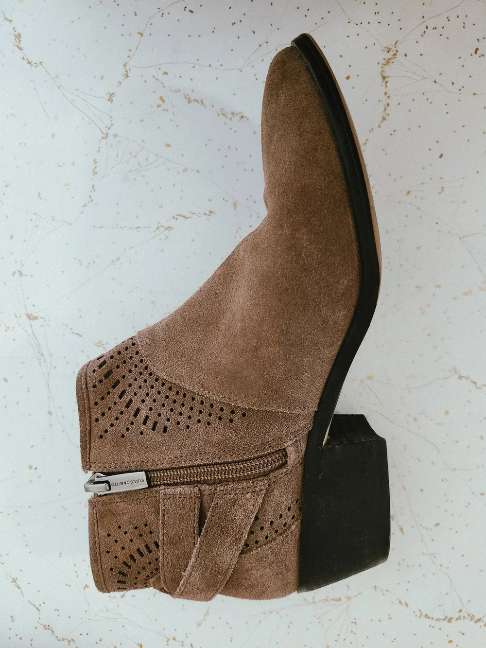 Vince Camuto Prakata Brown Suede Booties Perforated Side Zip Ankle Boots 7.5